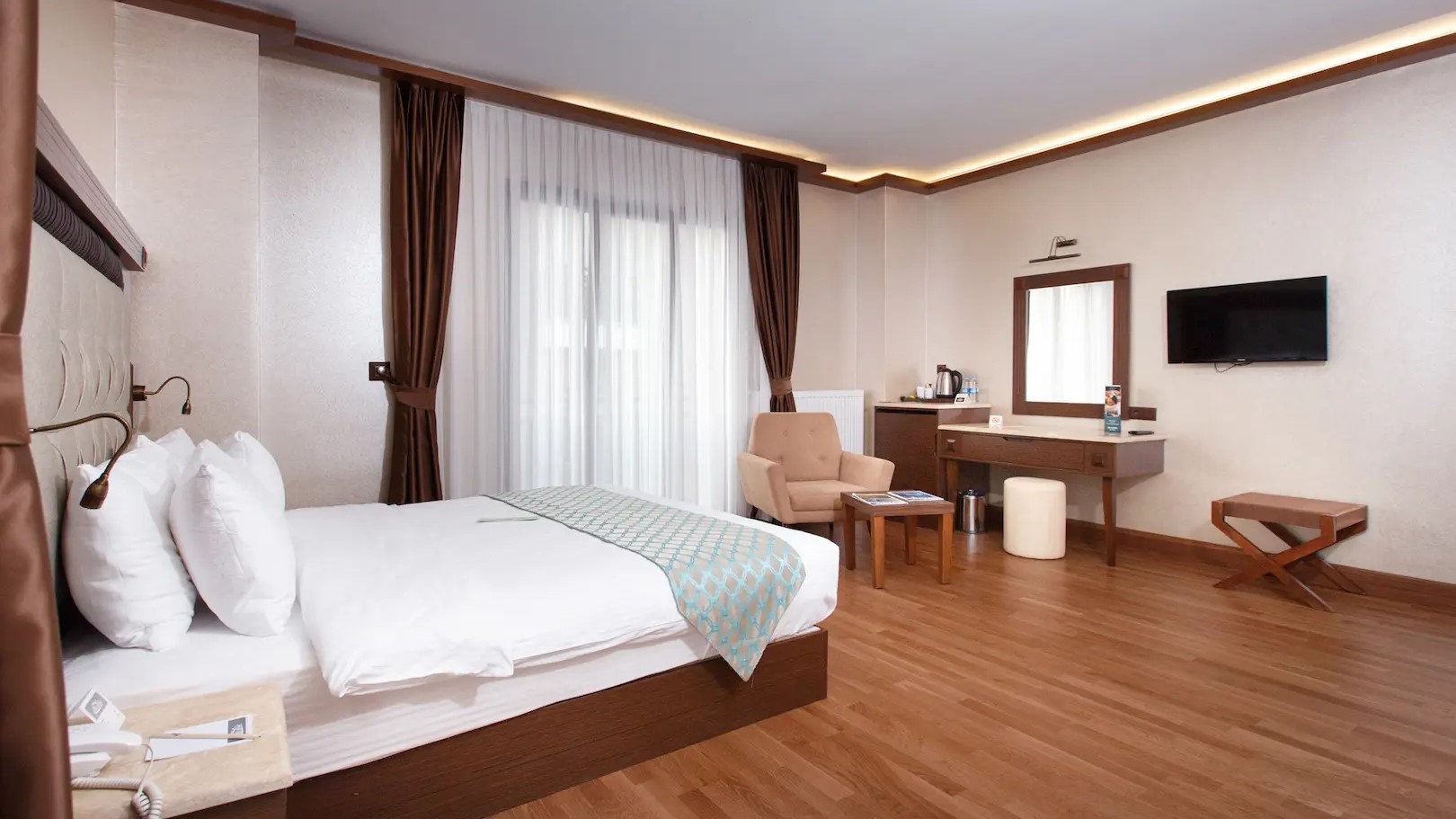 Sera Lake Resort Hotel