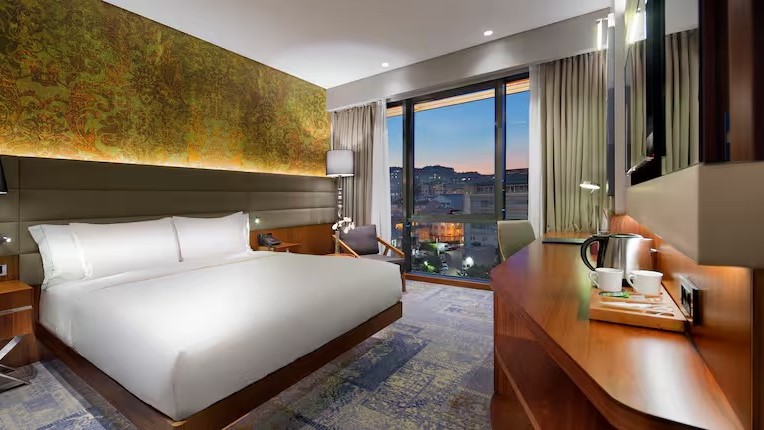 king-guest-room