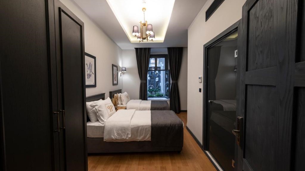 Ferman Port Hotel - Special Category