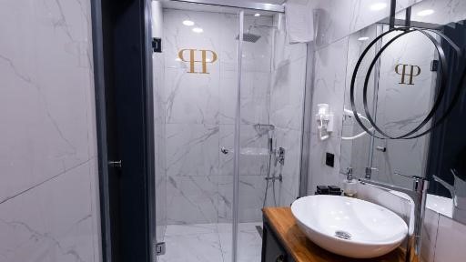 Ferman Port Hotel - Special Category