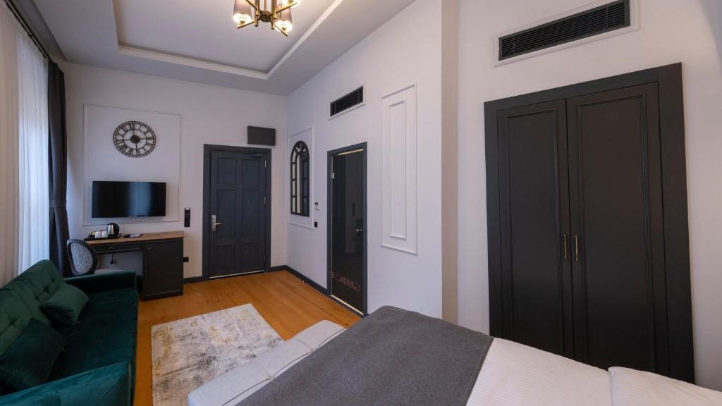 Ferman Port Hotel - Special Category