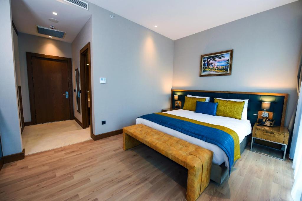 Standard Double or Twin Room